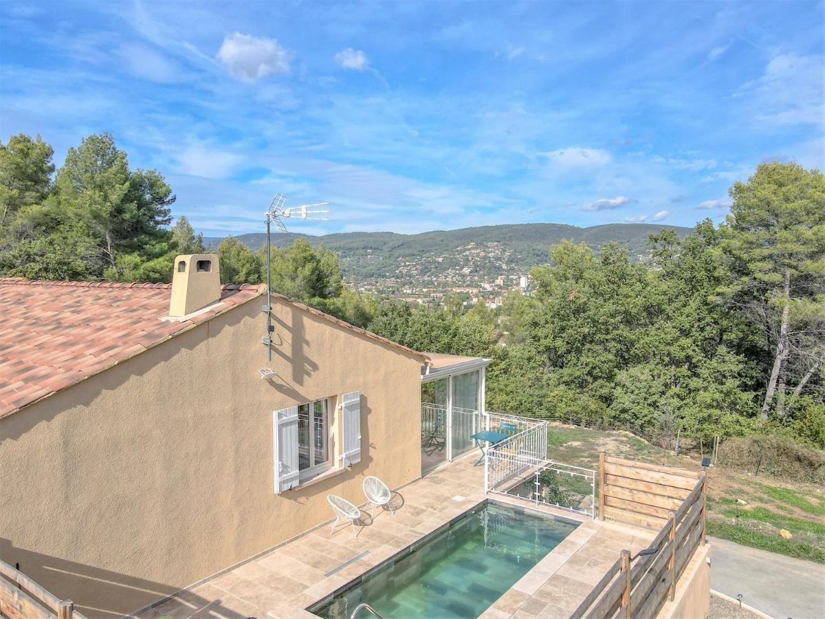 Charmante Maison Climatisee Avec Piscine Draguignan Exterior photo